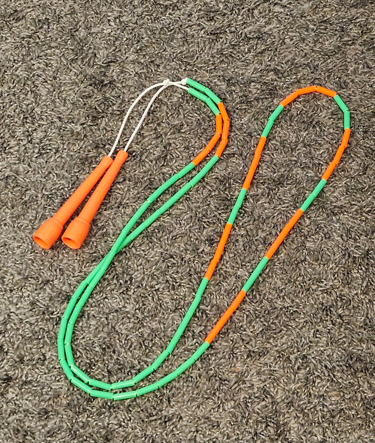 Corde à sauter perlée - Collection Éphémère - Orange et verte