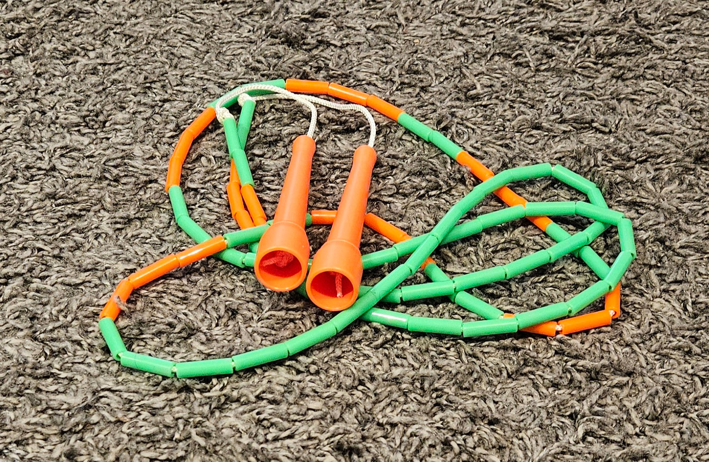 Corde à sauter perlée - Collection Éphémère - Orange et verte