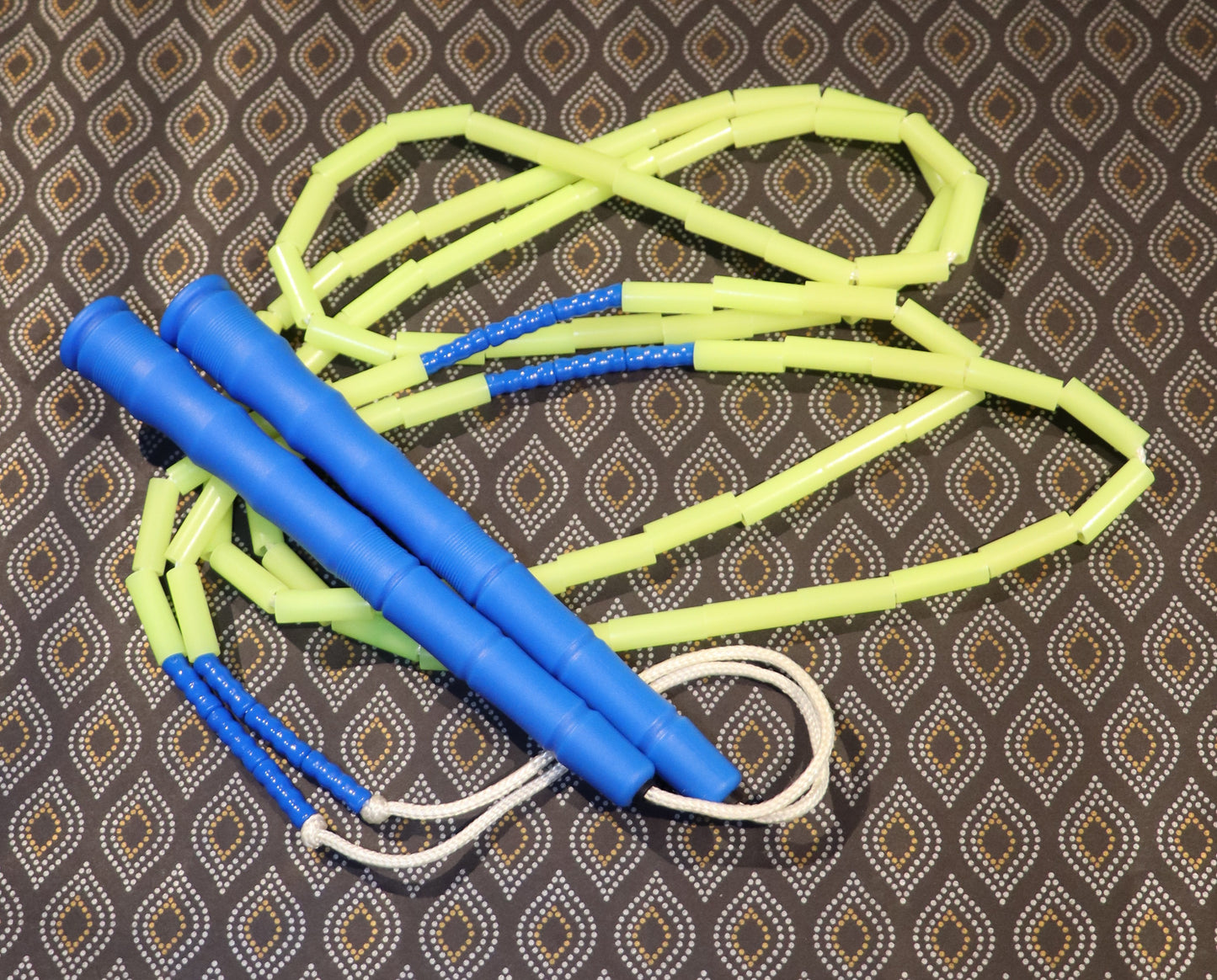 Corde à sauter perlée - Collection Éphémère - Bleue et phospho