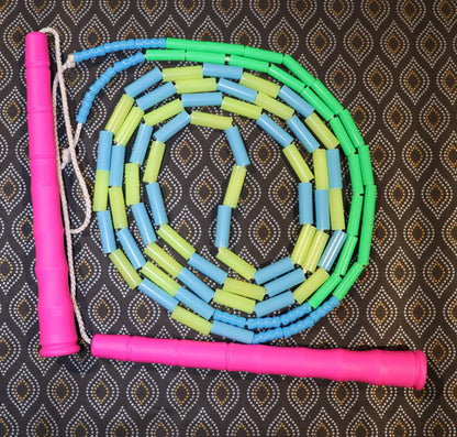 Corde à sauter perlée - Collection Éphémère - Rose bleue verte phospho