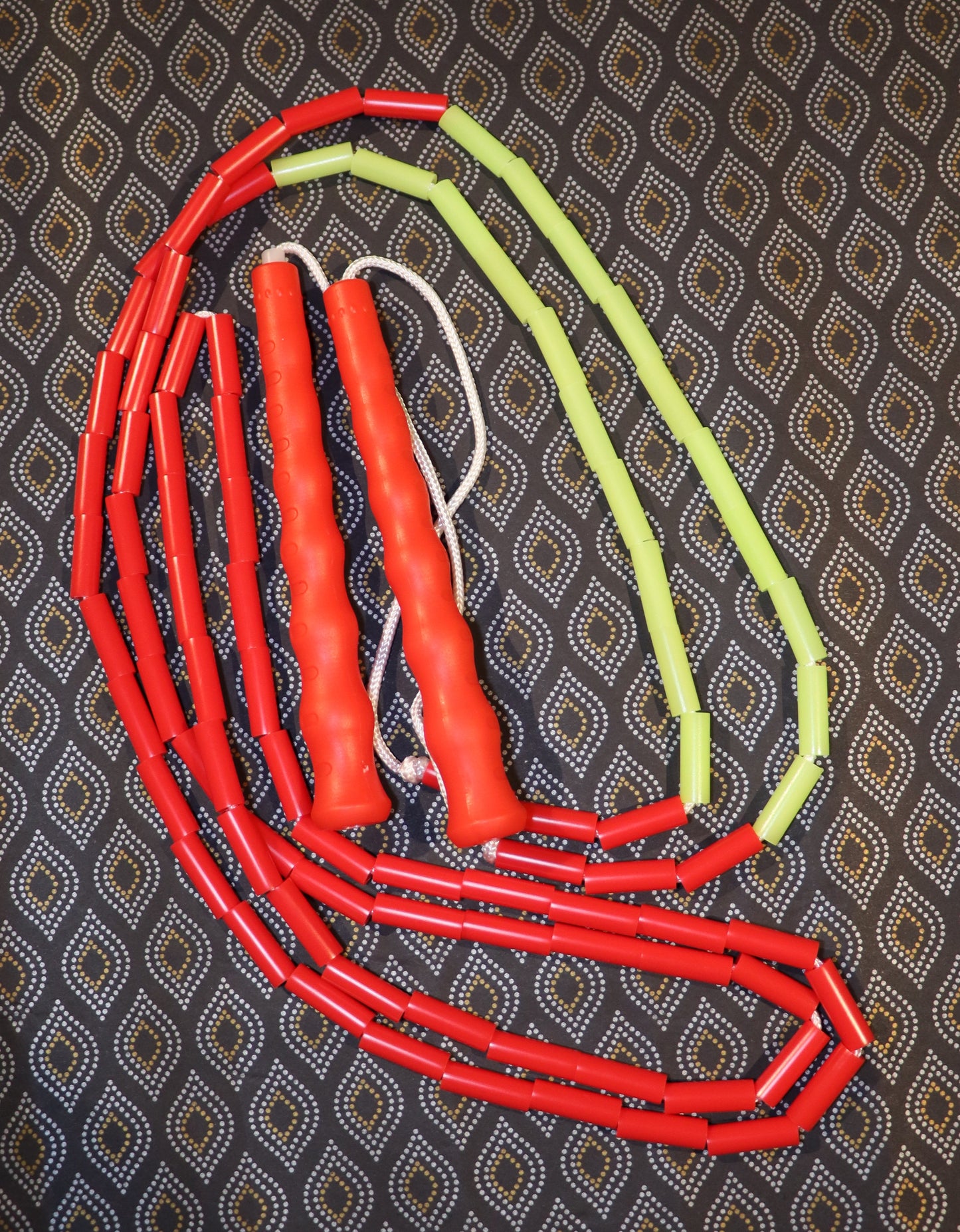 Corde à sauter perlée - Collection Éphémère - Rouge et phospho