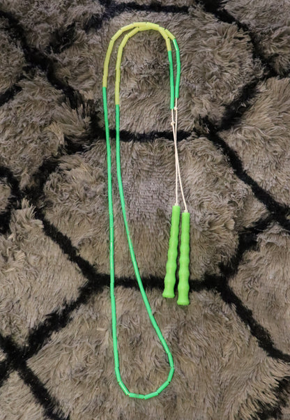 Corde à sauter perlée - Collection Éphémère - Verte et phospho