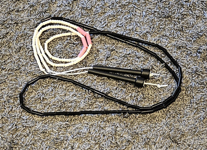 Corde à sauter perlée - Collection Éphémère - Noire blanche rose